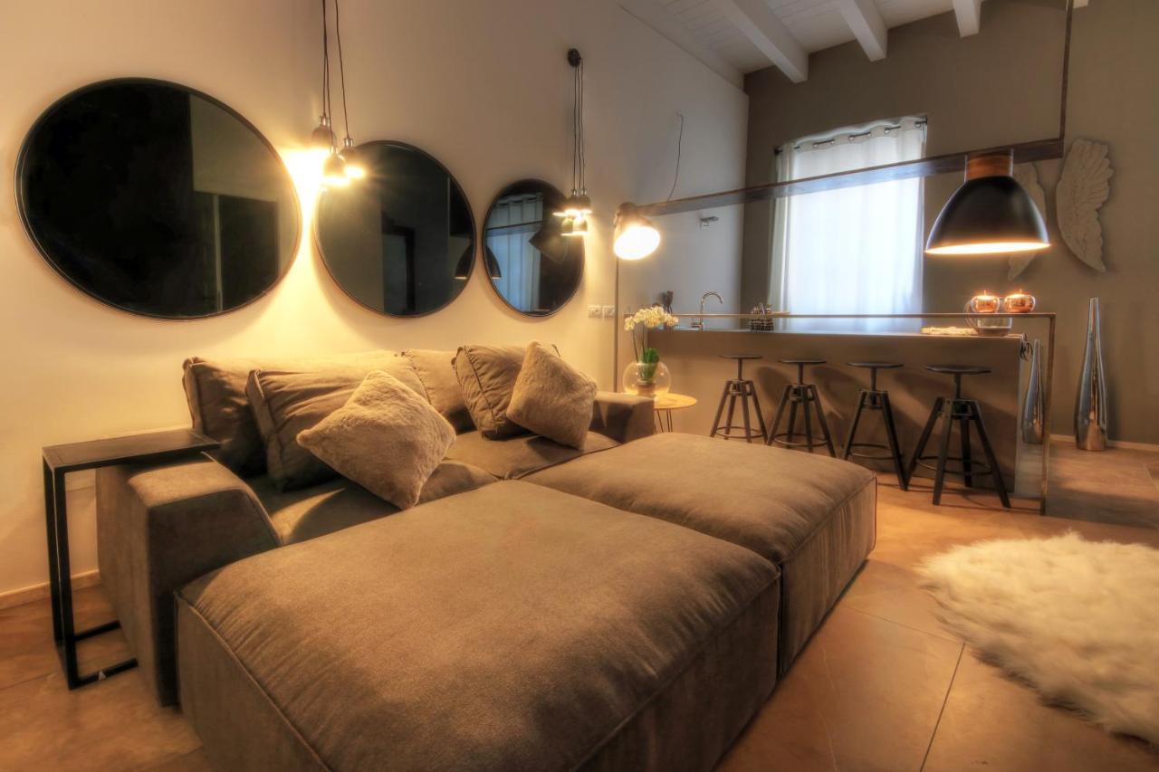 Urban Central Suites Кальяри Экстерьер фото